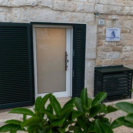 Il Canto Della Sirenetta Trani Bagian luar foto